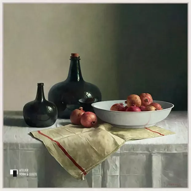 Stilleven met granaatappels op chinese schaal - Henk Helmantel - in baklijst Atelier 10mm whitewash