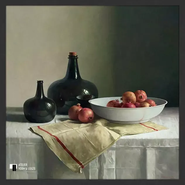 Stilleven met granaatappels op chinese schaal - Henk Helmantel - in sierlijst Wash 24mm black