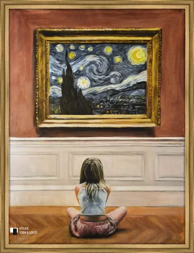 Watching van Gogh Starry Night I - Escha van den Bogerd - in sierlijst Villa antiek goud 35mm
