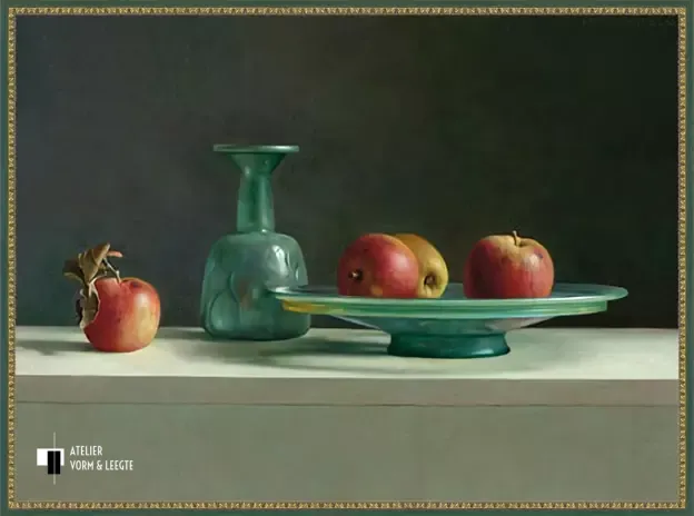 Romeins glas met appels - Henk Helmantel - in sierlijst Gallo groen-goud 16mm