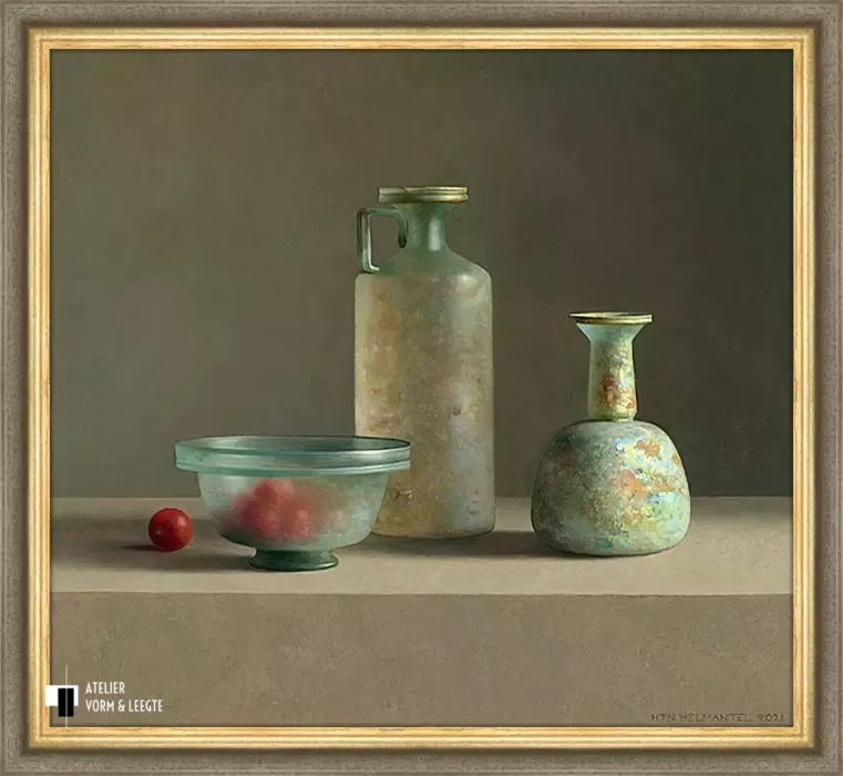 Romeins glas met tomaatjes - Henk Helmantel - in sierlijst Villa grijsgoud 35mm