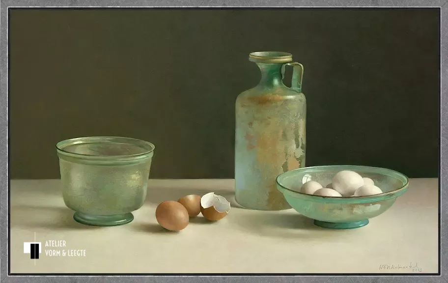 Stilleven met Romeins glas en eieren - Henk Helmantel - in baklijst Atelier zwart-zilver 10mm